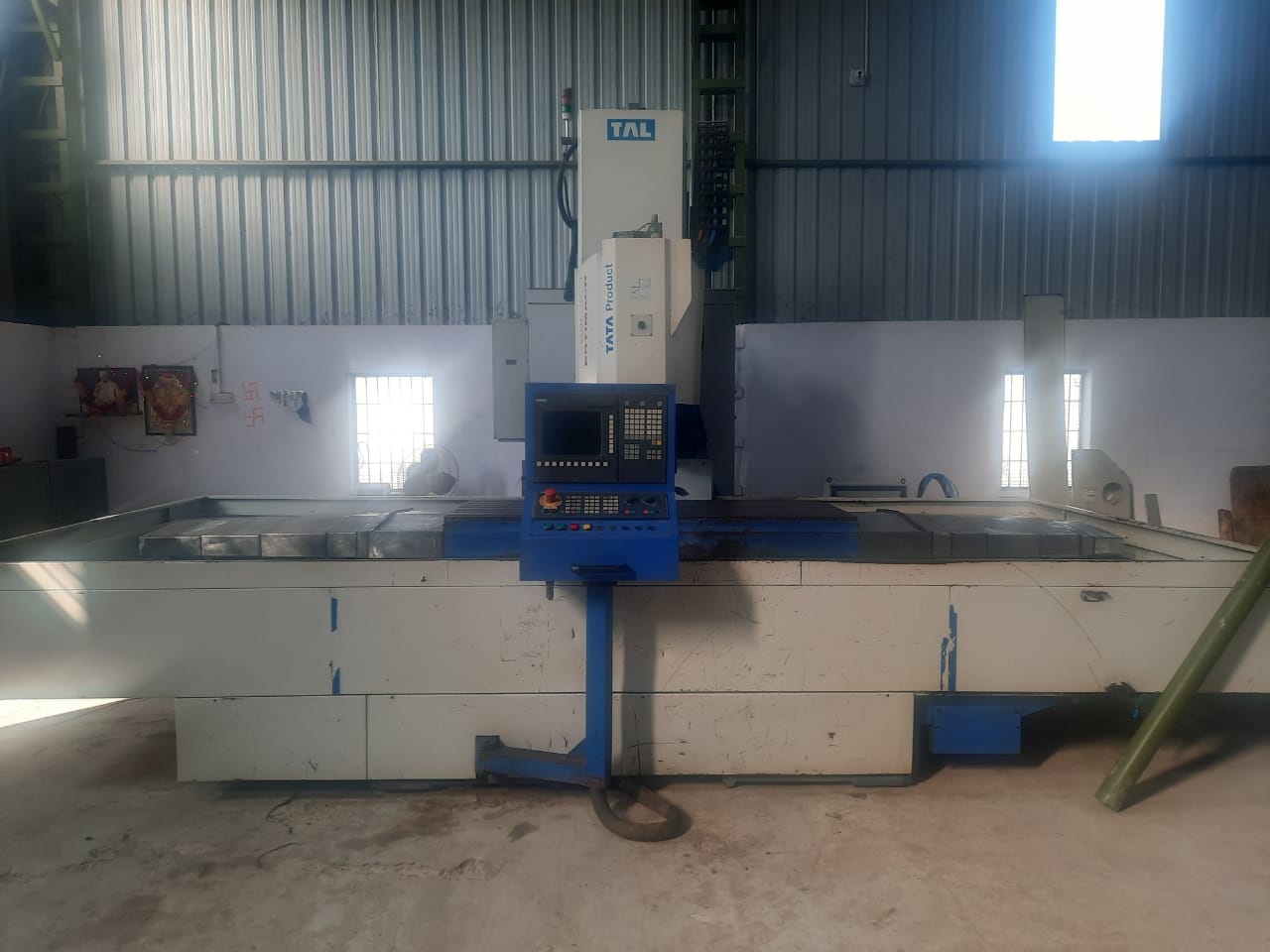 2000 x 900 x 800 3 Axis VMC Machine 