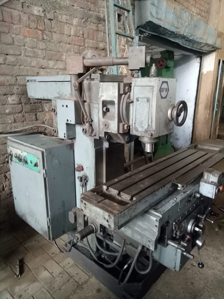 1500 X 250 X 250 (2 number) Vertical Milling Machine