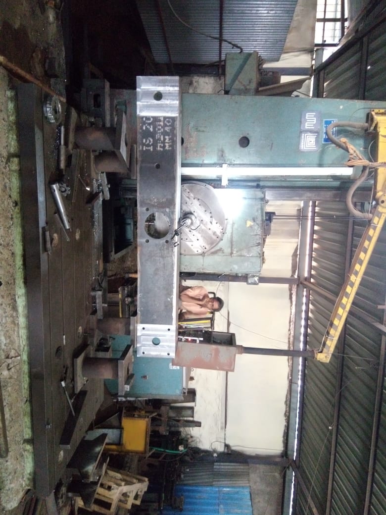 610 (chuck) Horizontal Borer Machine