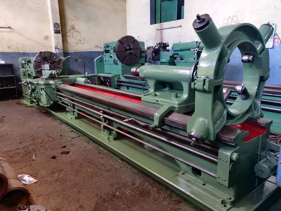 5100 x 450 x 230 heavu duty lathe machine