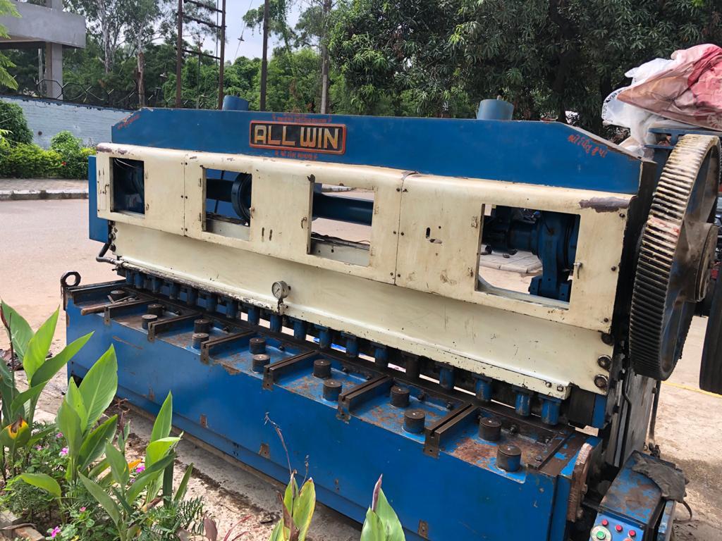 3000 x 1500 x 8 mm(thickness)  Mechanical Shearing Presses