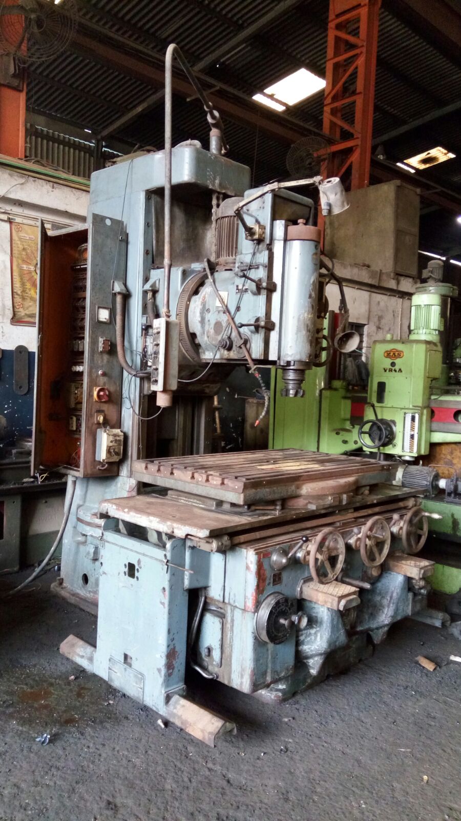 1350 X 800 X 800 Universal Milling Machine