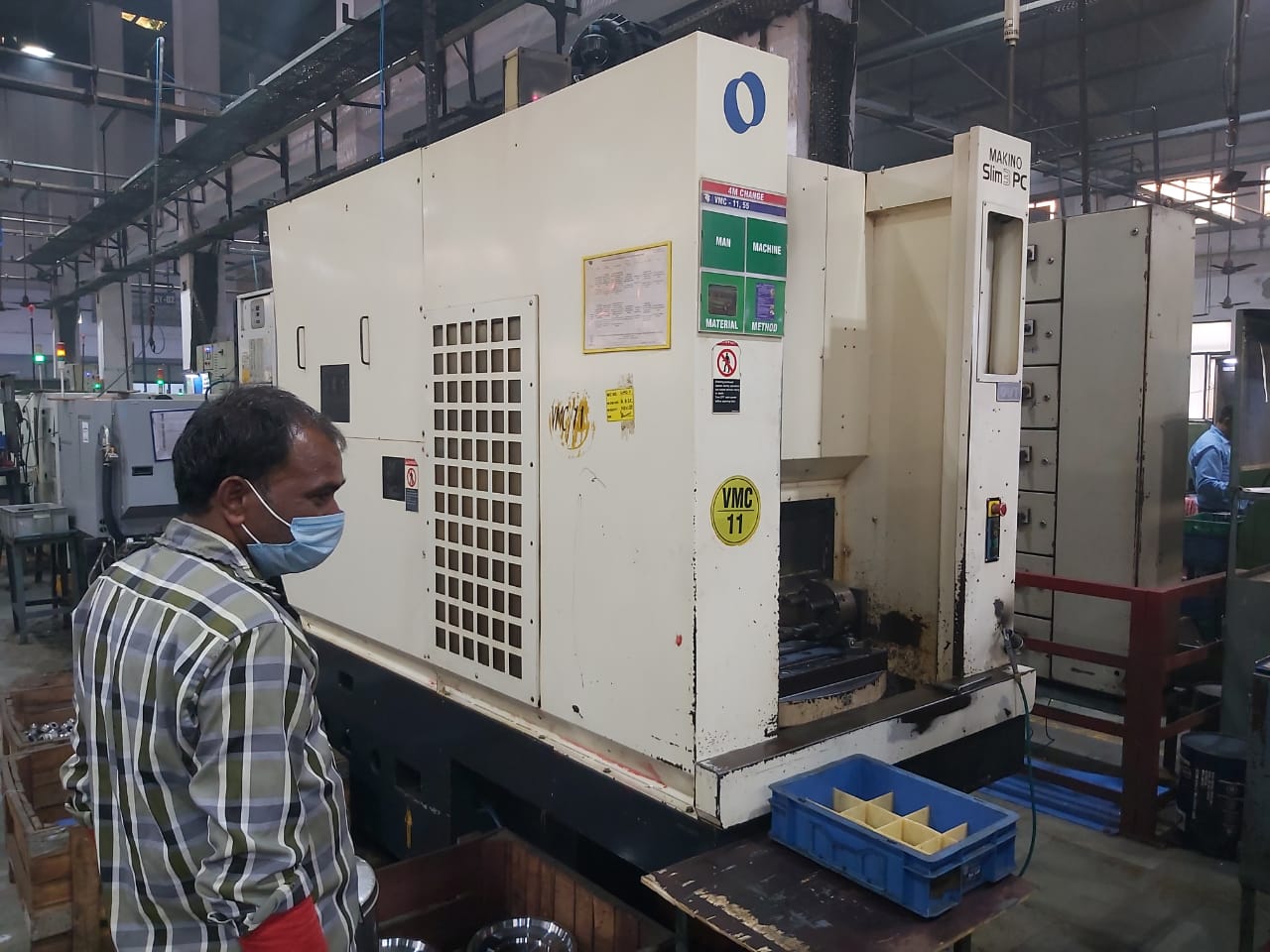 500 x 400 x 400 (Axis size) 3 Axis VMC Machine