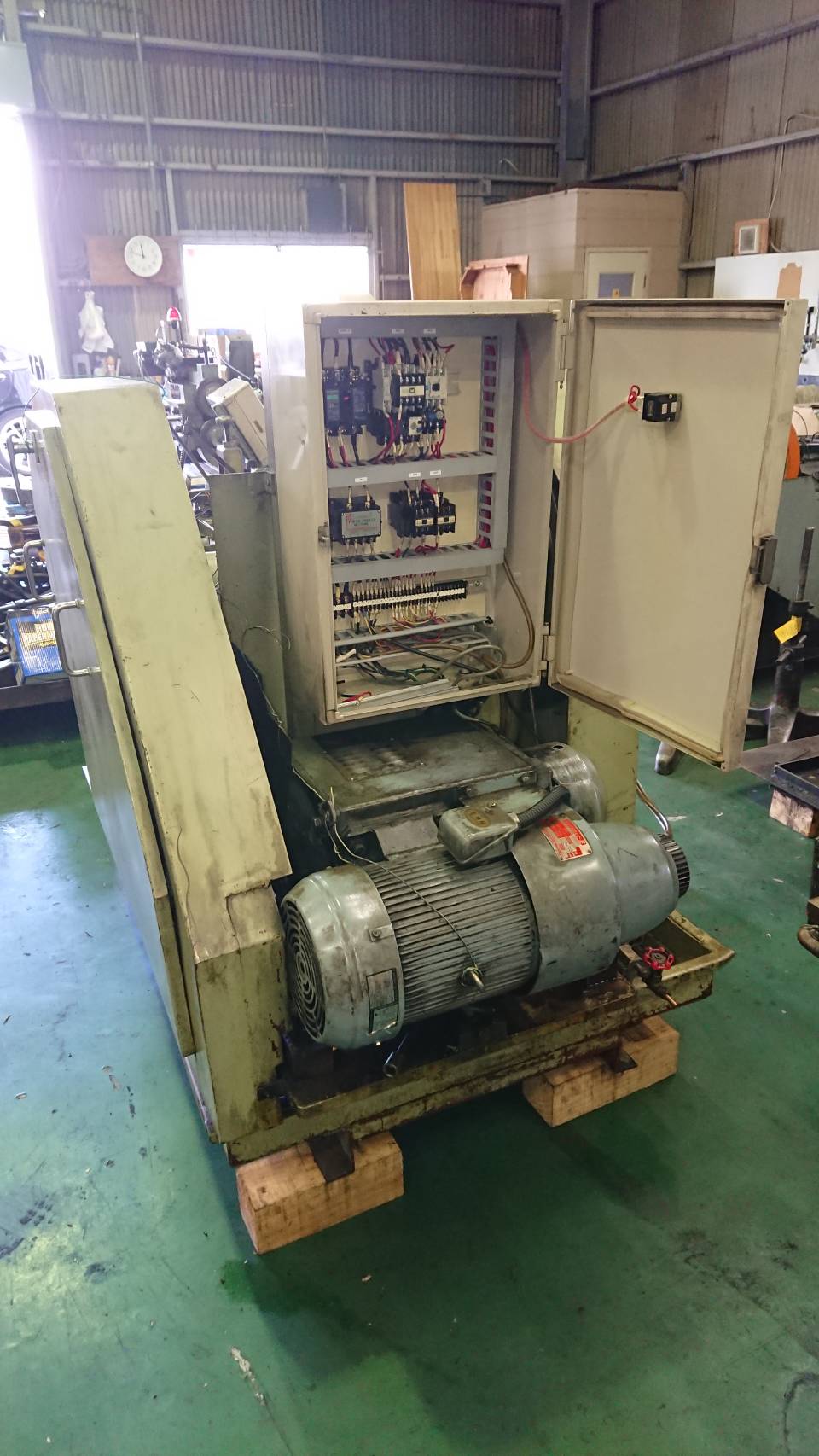 M5x50 1 die 2 blow header machine