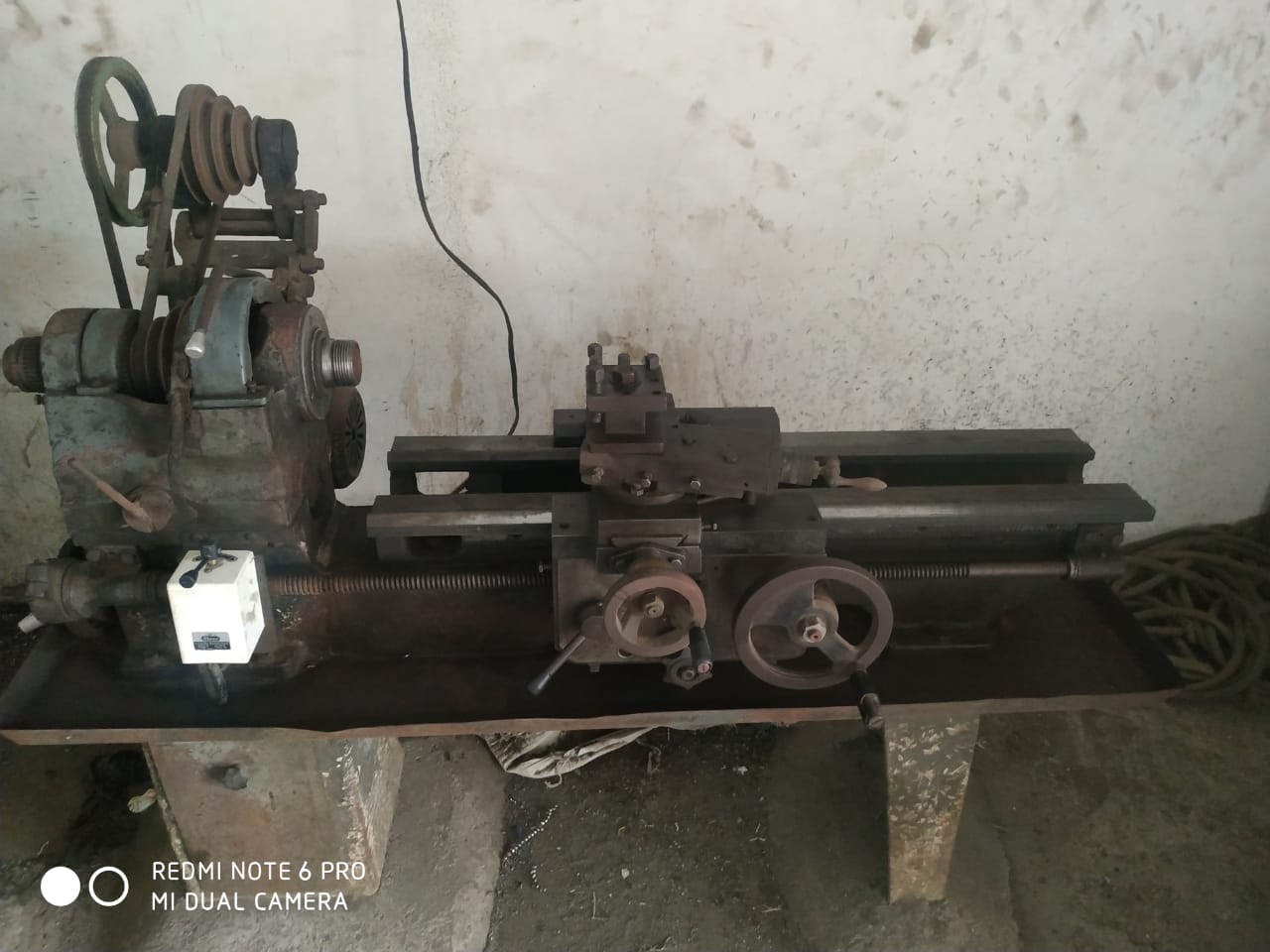 1530 x 280 x 70 Medium Duty Lathe Machine