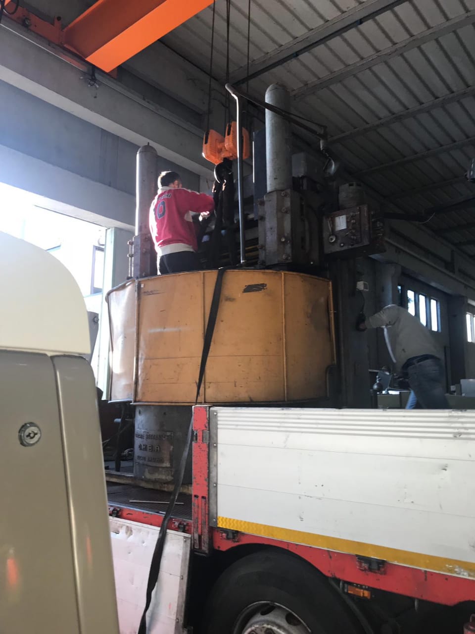 1400 mm (length) Vertical lathe machine