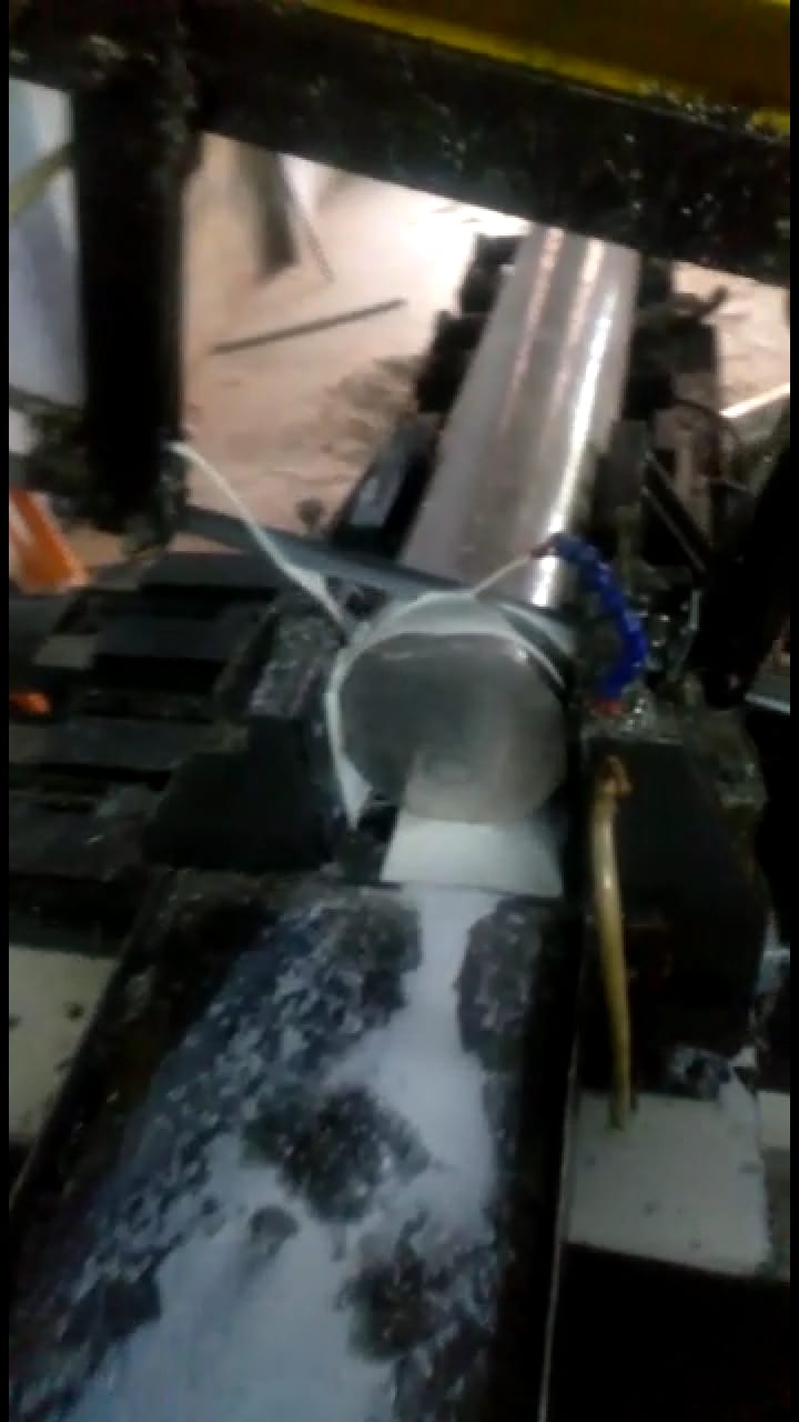250 (Dia) Heavy Duty Band Saw Machine