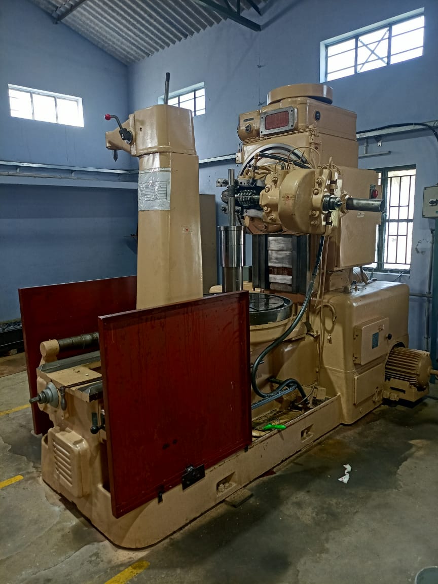 1000 X 300 X 10 Gear Hobber Machine