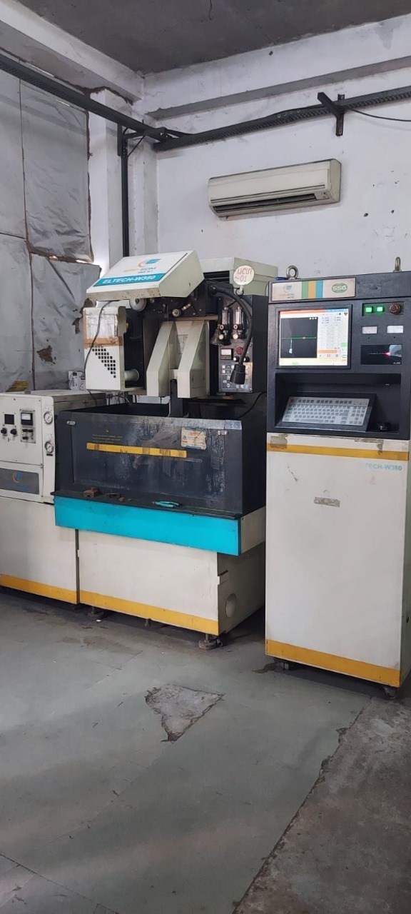 380 (Dia) CNC Wire Electric Discharge Machine 