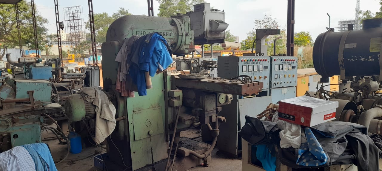 1500 x 600 x 400  Vertical Milling Machine