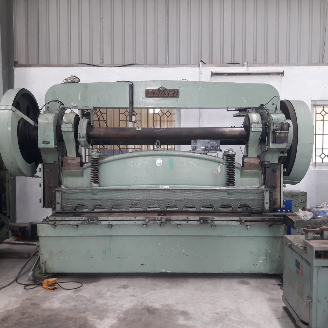 2200 X 12 mm (Thickness) Hydraulic Shearing Press 