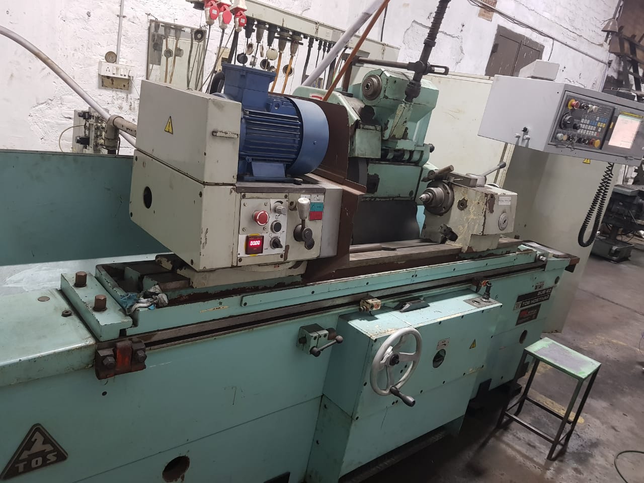 1200 X 200 (dia)  CNC Cylindrical Grinding Machine