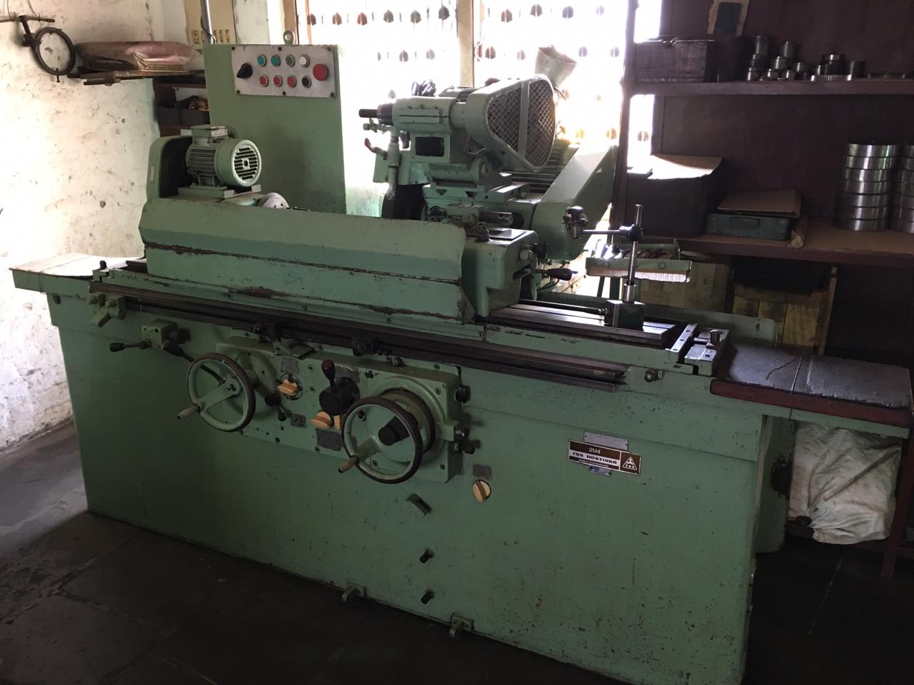 1000 x 300 Cylindriacal Grinding Machine