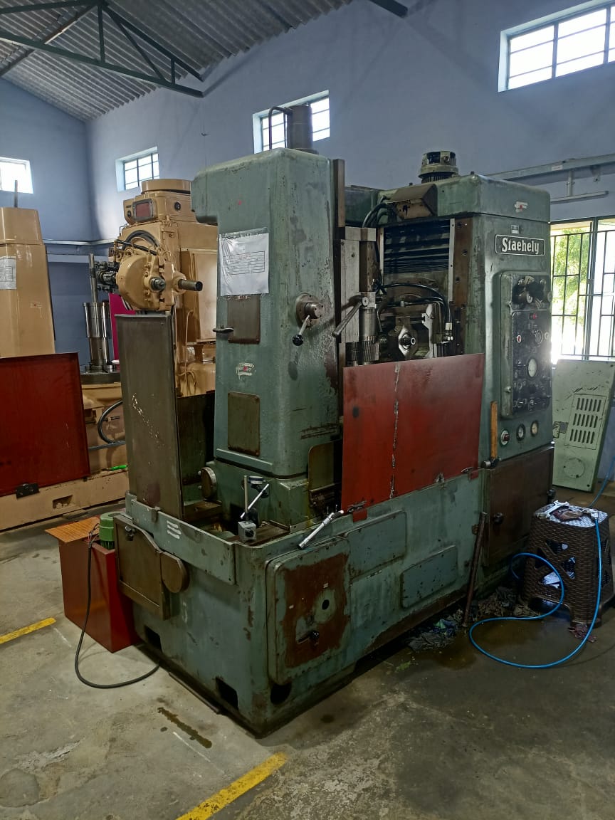 500 X 240 X 10 (Max d.p.) Gear Hobber Machine