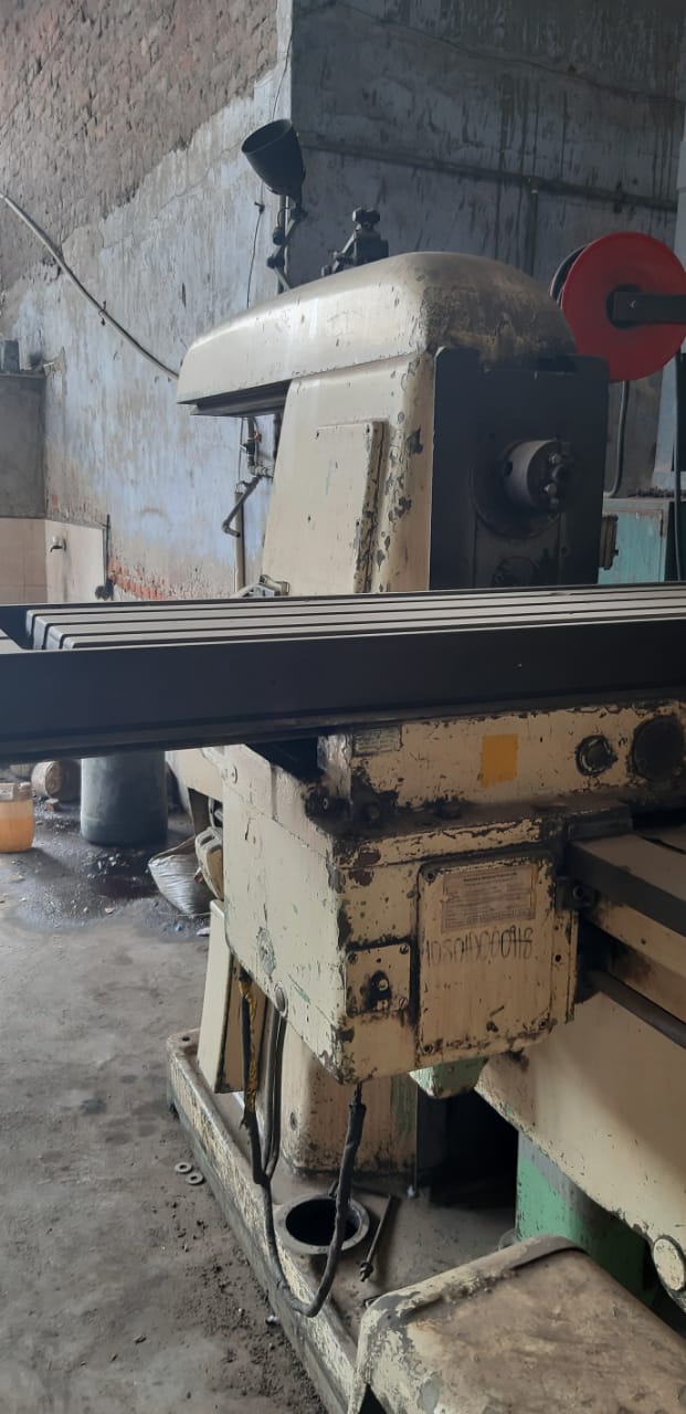 1300 x 800 x 500 Horizontal Milling Machine