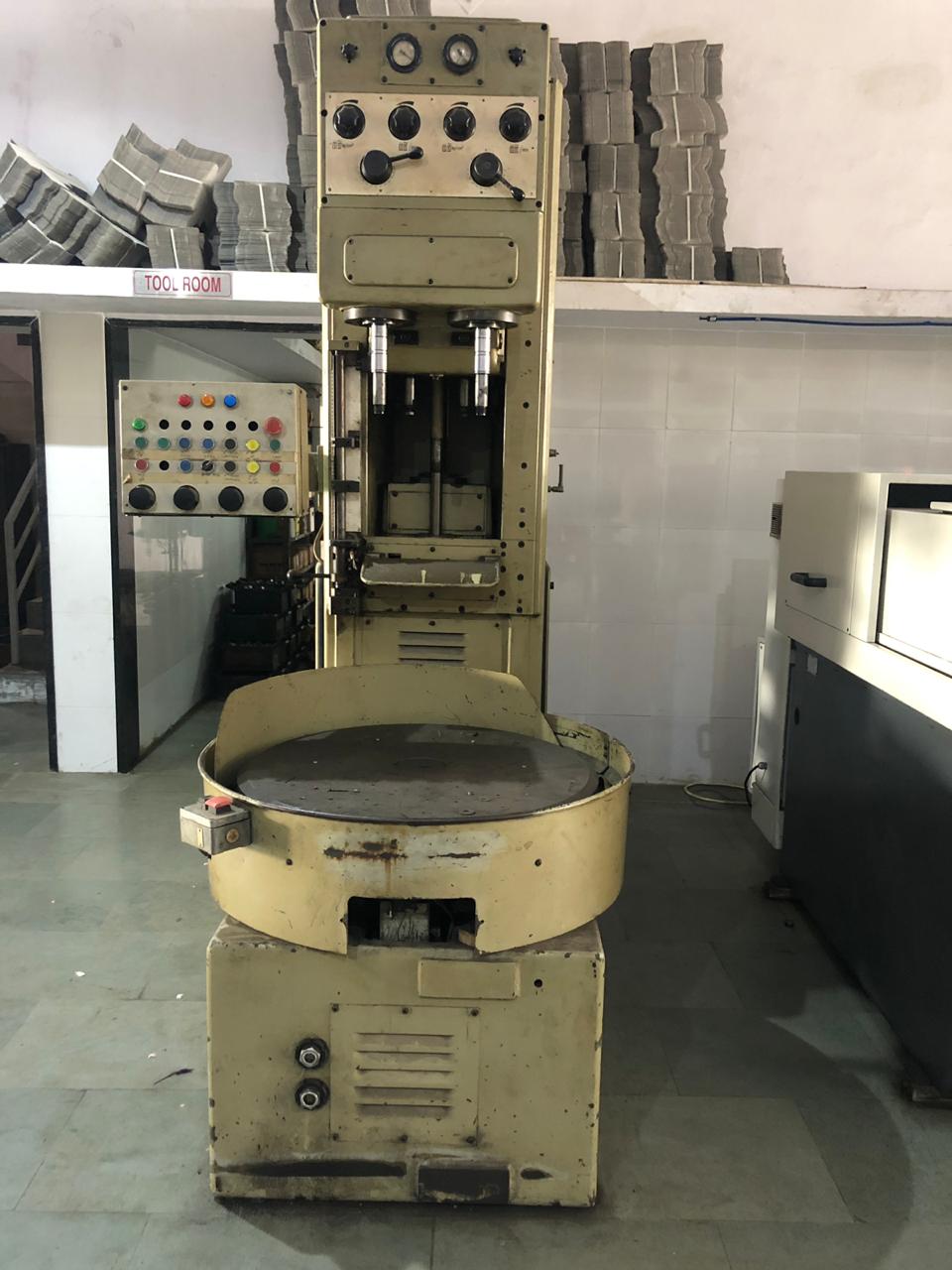 300 (dia)Vertical  Honning machine