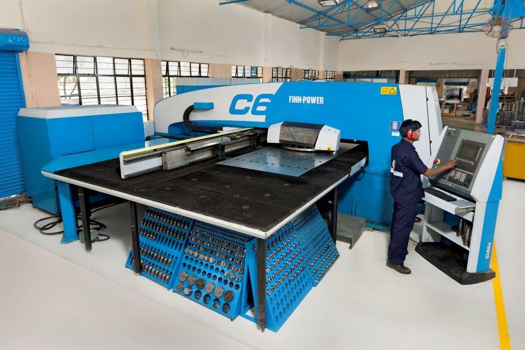 8 mm (Thickness) CNC Turret Punching Machine