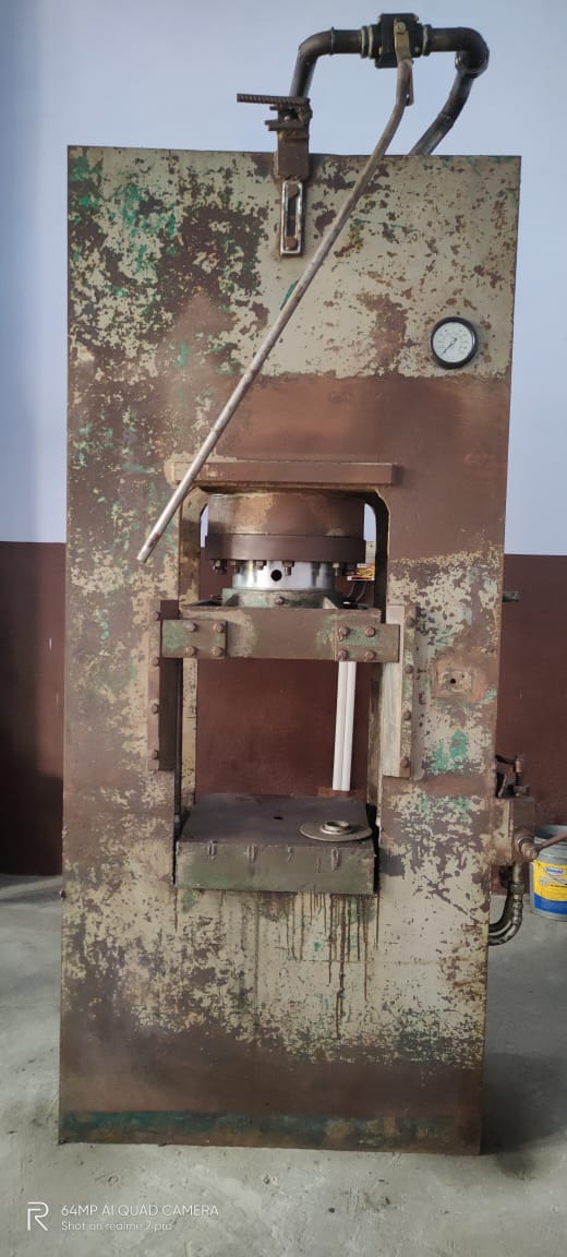200 (ton) Hydraulic Press Machine