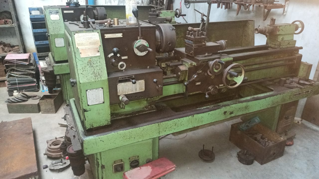1220 X 200 X 50 Medium Duty Lathe Machine